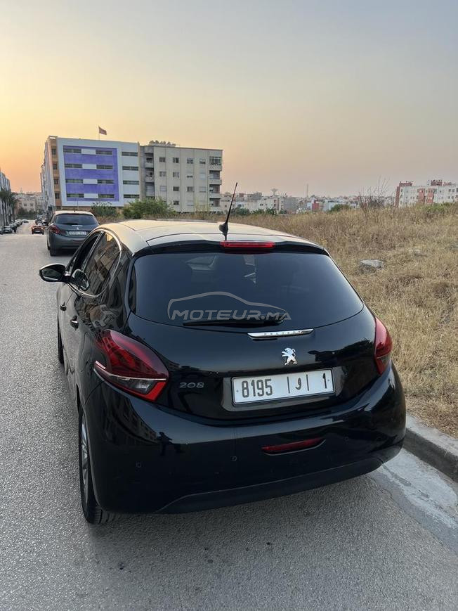 Peugeot 208 White edition full option 