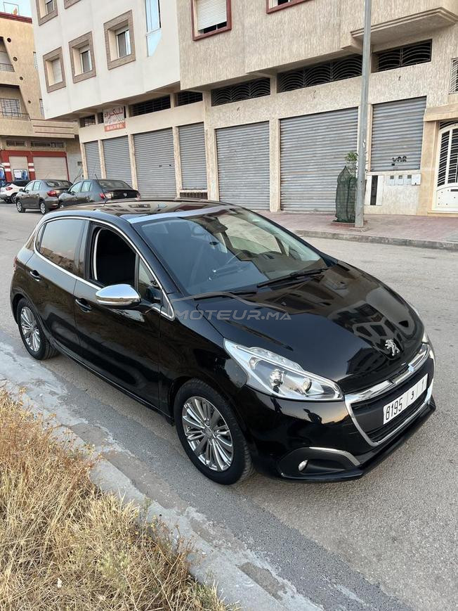 Peugeot 208 White edition full option 