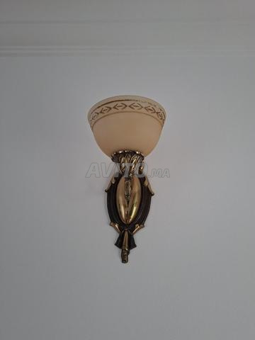 ثريا برونزية مع 2 شمعدان - 2