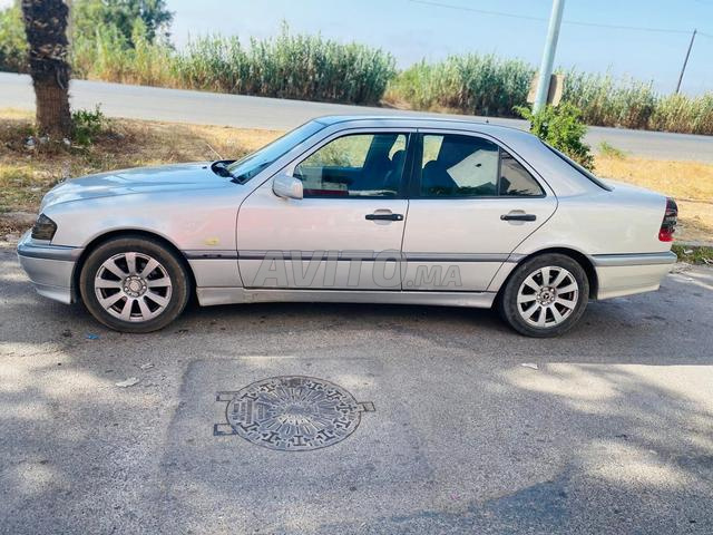 Voiture d'occasion à vendre - 2