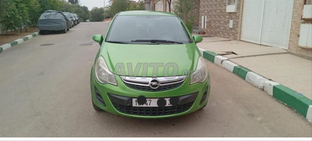 Opel corsa essence