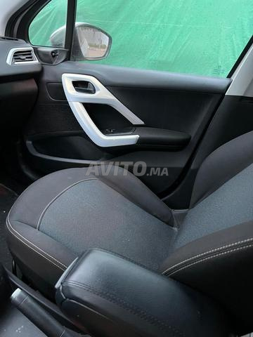 Peugeot 208 Diesel Manuelle 2017 à Casablanca - 2