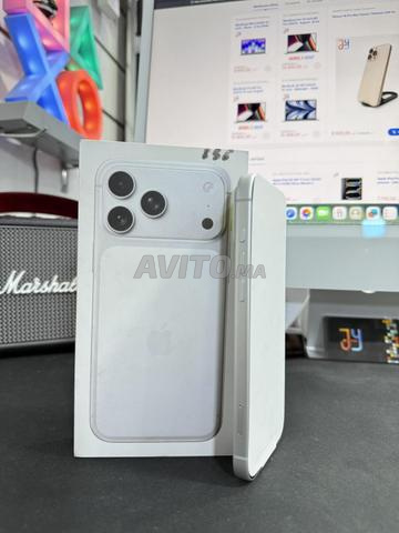 iPhone 17 Pro Max 256GB Silver, état comme neuf - 2