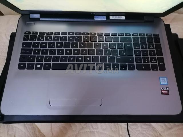 HP i5 6ème génération double carte graphique 2GB VRAM - 2