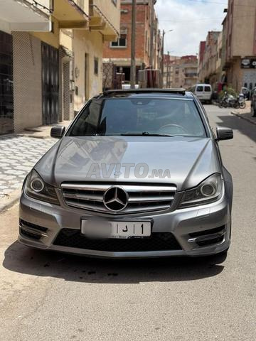 مرسيدس سي كلاس 220 سي دي آي ديزل أناقة وراحة