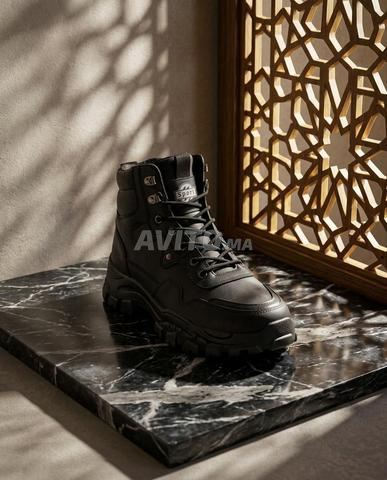 Bottes noires polyvalentes avec un style incroyable - 2
