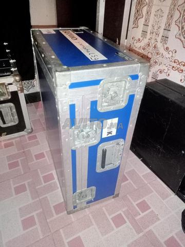 Yamaha LS9 - 2
