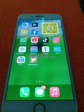 iPhone 8 Plus à vendre, fonctionnel, bon état et pour usage quotidien - 2
