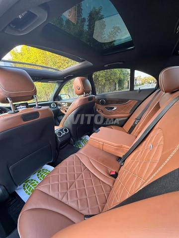 Mercedes Benz - 2