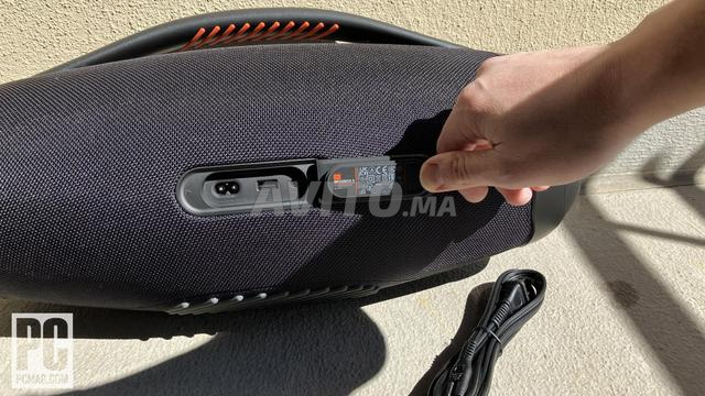 Le JBL Boombox 3 Wi-Fi est une enceinte massive pour les fêtes - 2