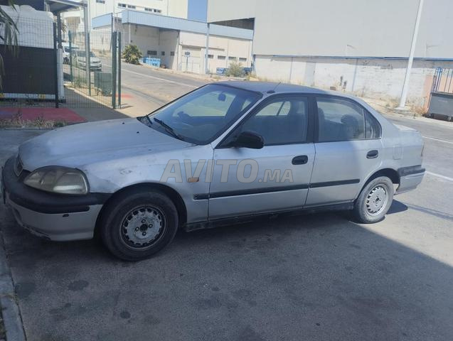 هوندا سيفيك بنزين موديل 98