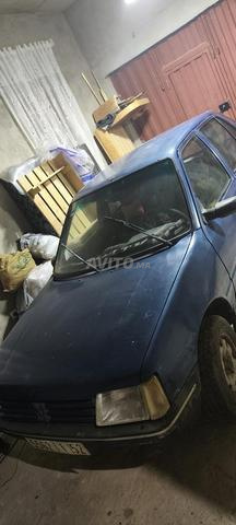 Peugeot 205 essence manuelle 1984 à Kénitra