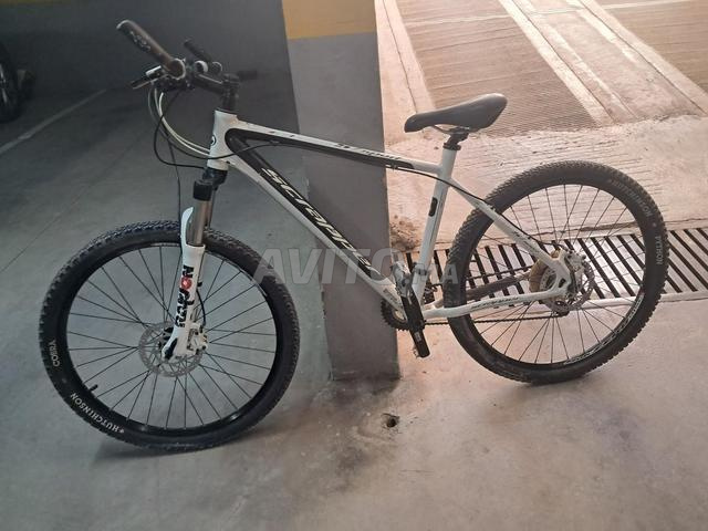 Vélo en aluminium à vendre