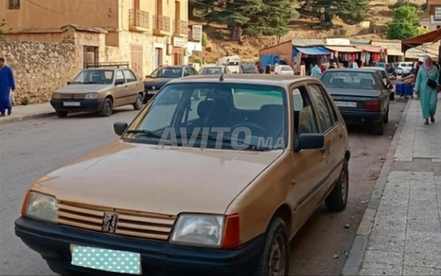 بيجو 205 ديزل يدوية 1985 في مكناس
