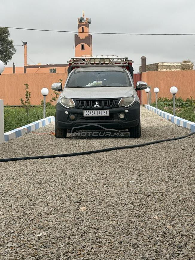 ميتشي بيشي l200