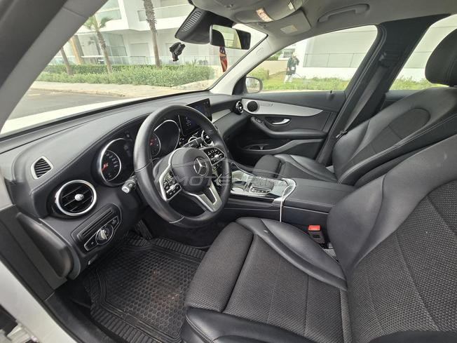 Mercedes GLC 300d, modèle 2020,
