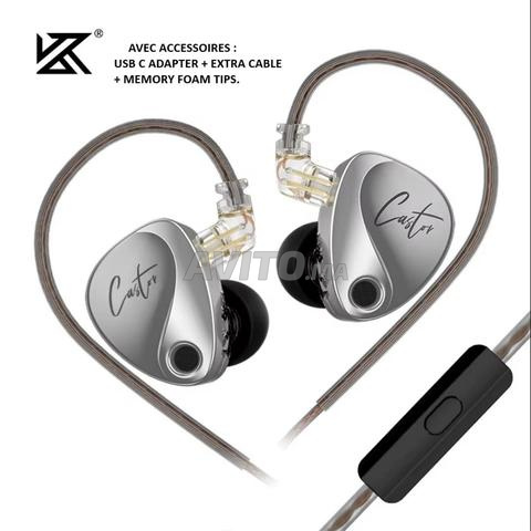 Écouteurs (IEM) KZ Castor avec Mic et accessoires