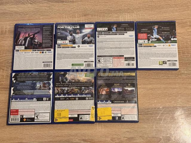 CDs PS5 / PS4 comme neuf - 2