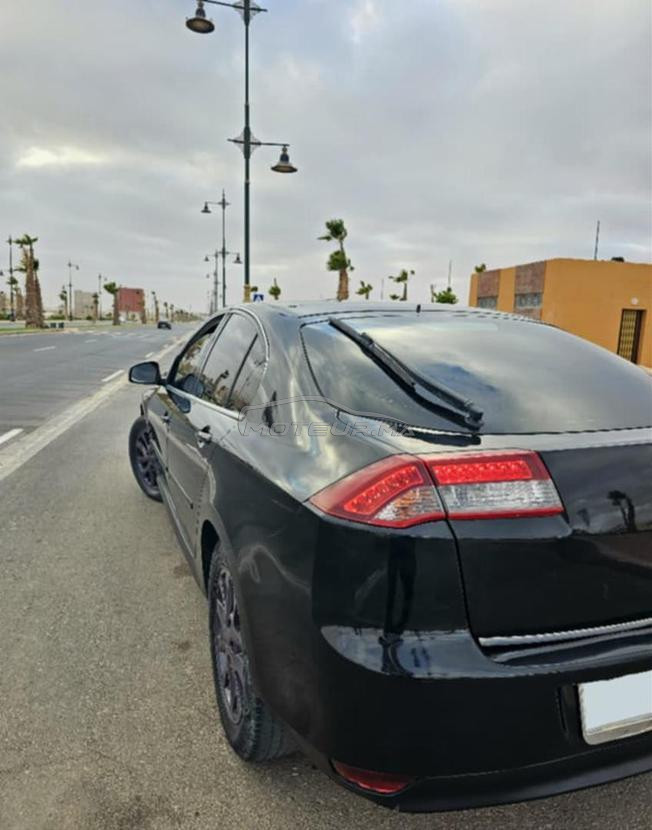 Renault Laguna Essence Manuelle 2010 à Es-Semara