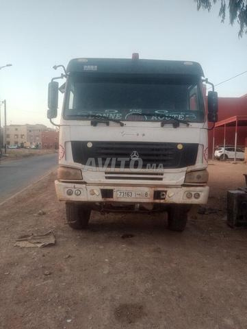 Camion avec moteur puissant et économique. L'Akhdar - 2