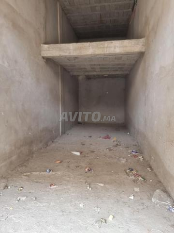 Magasin bien orienté à vendre