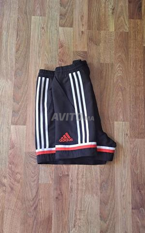 Adidas courte authentique originale taille L - 2