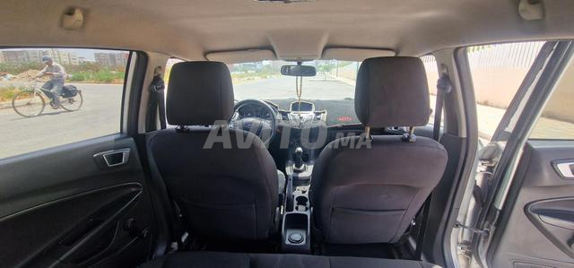 Ford fiesta - 2