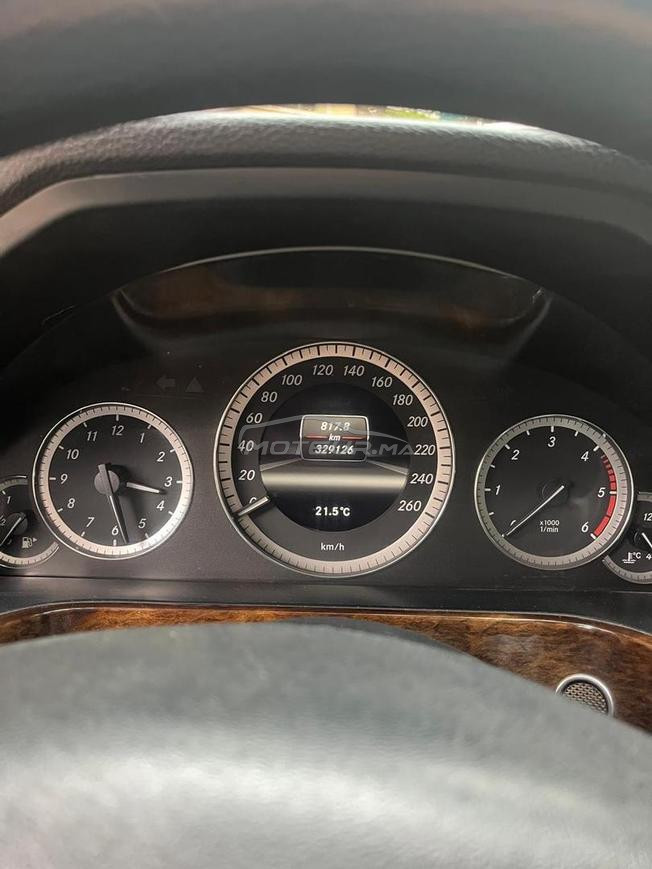 Mercedes E220 2012, moteur neuf, très bon état