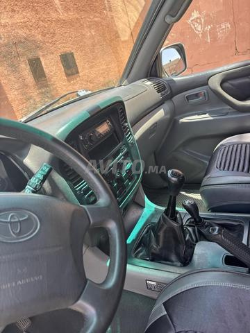 Toyota Land Cruiser - 2