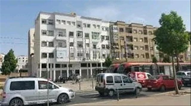 شقة للكراء بالقرب من محطة الطرام ومستشفى سيدي مومن