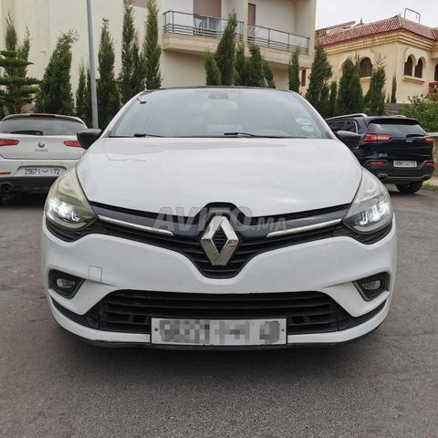 Renault Clio 4 diesel intense automatique - 2