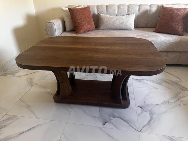 Table à vendre très bon état, dimensions 123/80 mètres