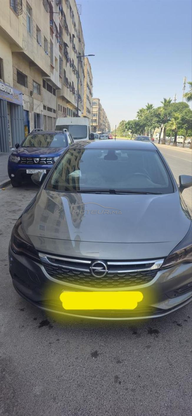 Opel Astra Diesel Manuelle 2017 à Casablanca