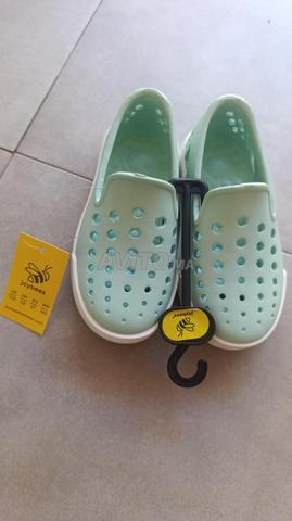 Chaussure d'été pour enfant Joybees, originale et neuve des Pays-Bas