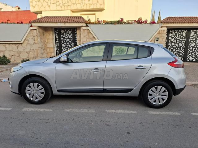 Megane 3 Essence 2011 à Agadir