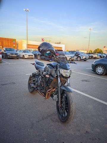 YAMAHA MT 07 - 2