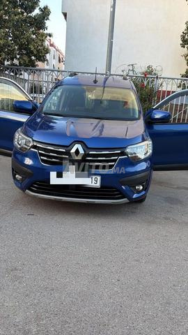 رونو إكسبريس بحالة جيدة في عين السبع قرب مرجان