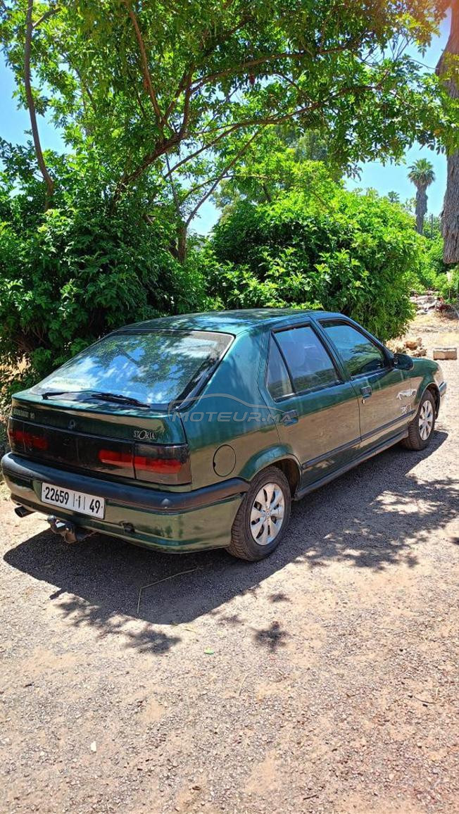 Renault 19