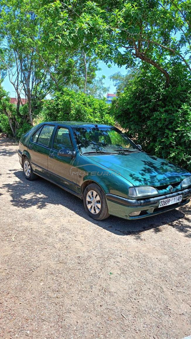 Renault 19