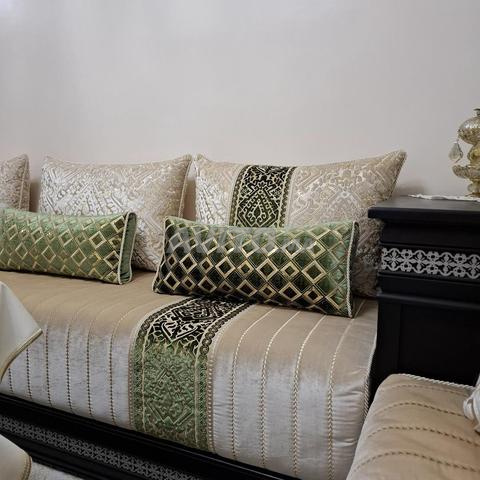 Salon marocain complet en très bon état à vendre
