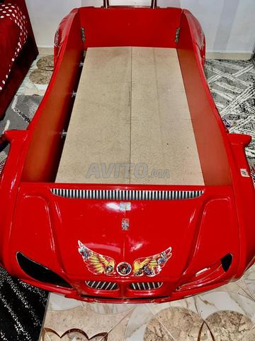 Lit voiture pour enfants