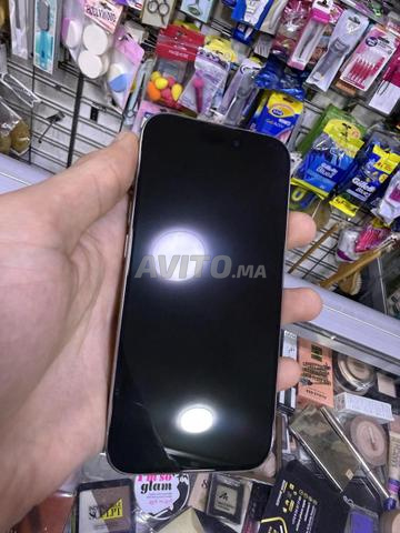 IPHONE 15 PRO - 2