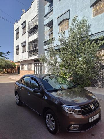 Dacia Logan Diesel Manuelle 2019 à Khénifra - 2