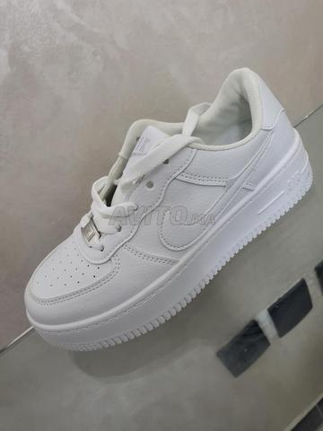 Chaussures pour Femme Neuve Taille 36 - 2