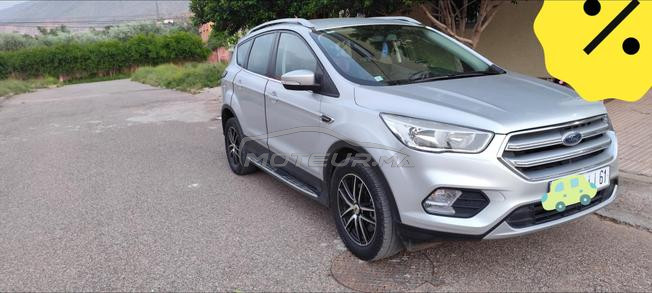 voiture Ford Kuga modèle 2020 tf 