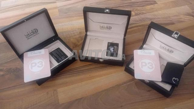 Il reste 3 cartes black coffret macarons