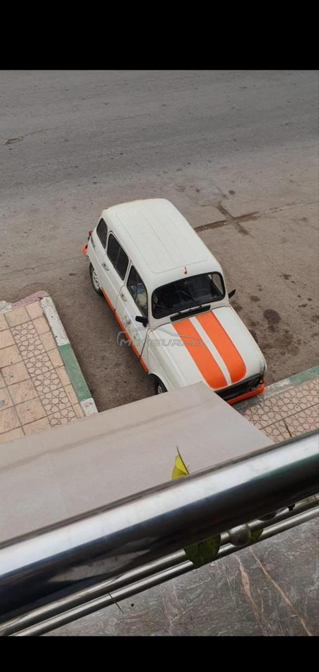 Renault R4 Essence Manuelle 1990 à Oujda