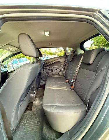 Ford Fiesta essence manuelle - 2