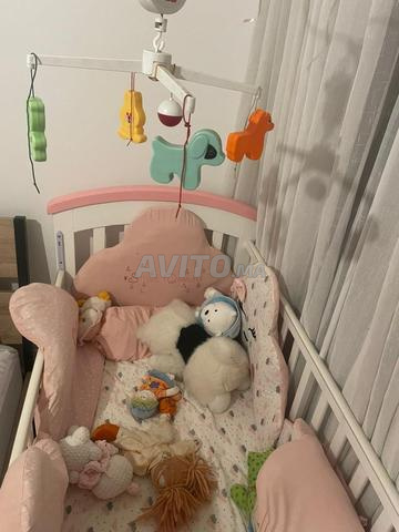 Lit bébé en très bon état - 2