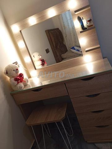 Coiffeuse avec chaise - 2